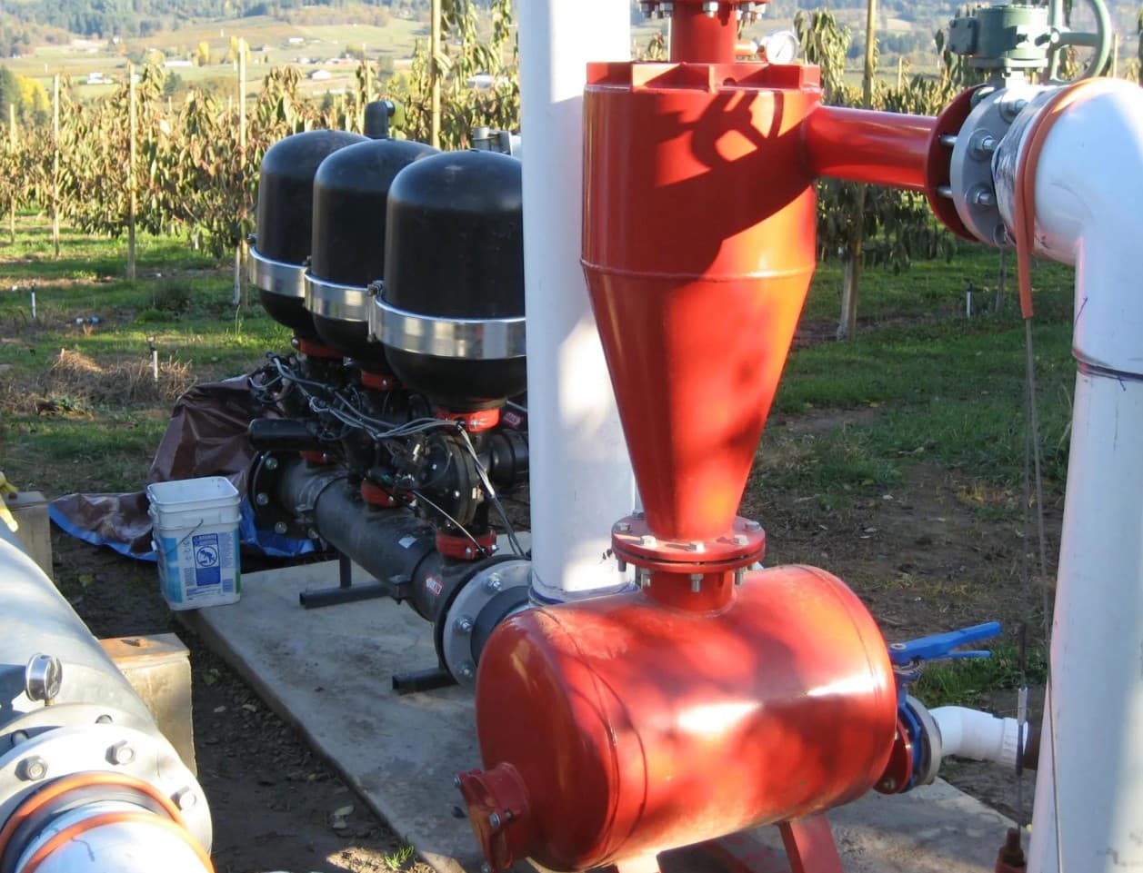 انواع سیستم‌های فیلتراسیون آبیاری قطره‌ای